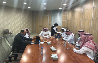 كلية الهندسة تعقد اجتماعاً مع الهيئة السعودية للمهندسين