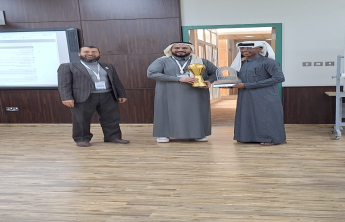 تكريم الطالب عبد العزيز بن سعد المنيصير