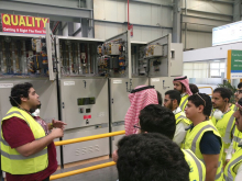 Electrical engineering students visit Al-Fanar factory in Riyadh