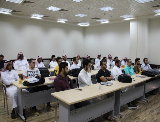 دورة  توجيهية لطلاب كلية الهندسة بعنوان &quot;مشروع التخرج الناجح &quot;