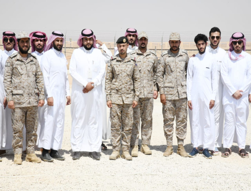 طلاب الكلية في زيارة لمنصة الباتريوت التابعة لقوات الدفاع الجوي الملكي السعودي